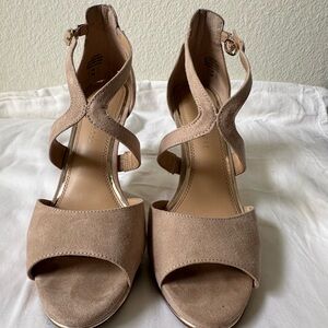 Kelly and Katie Tan suede heel